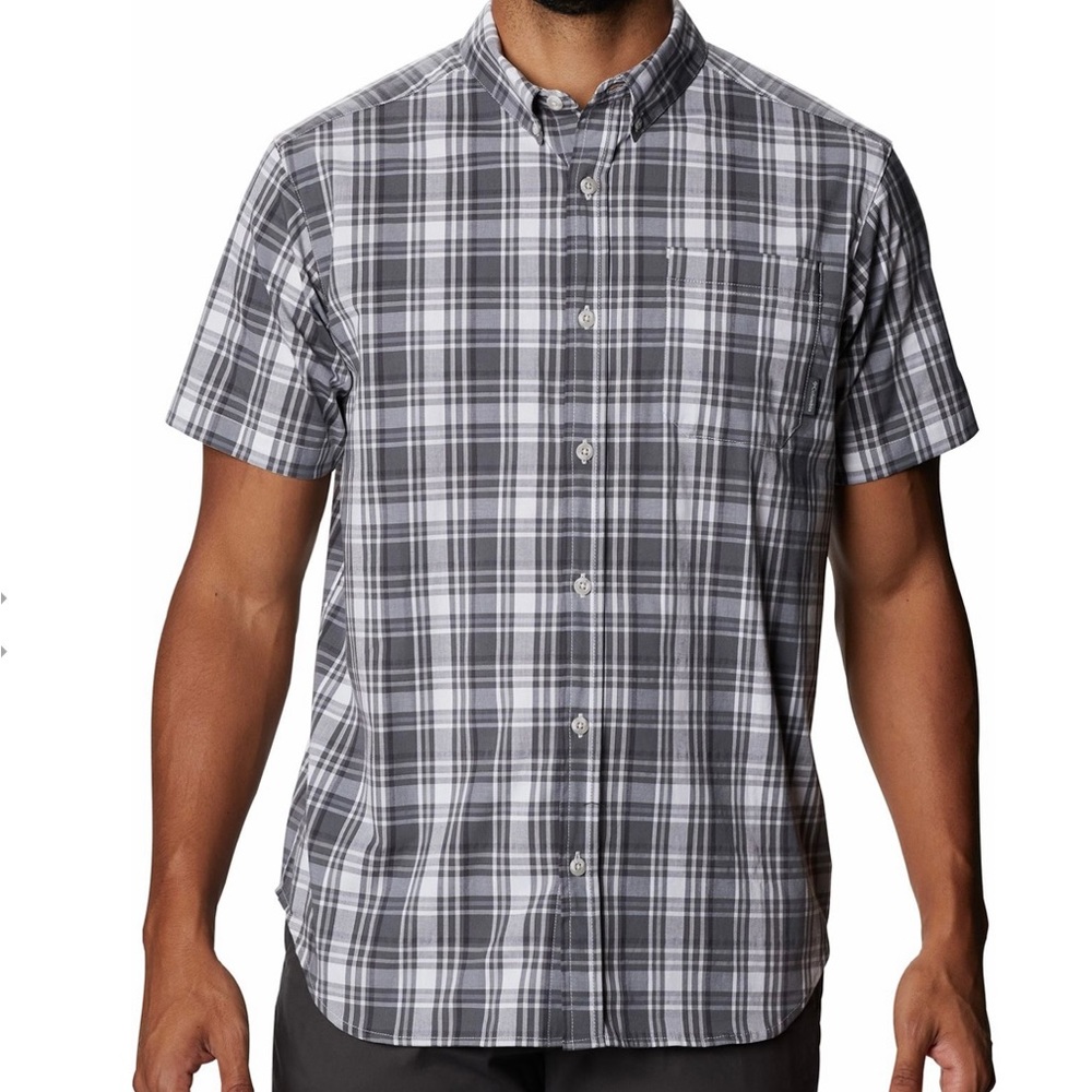 NWT Mens Columbia Gray/White Plaid Short Sleeve Button Up Shirt SZ Small